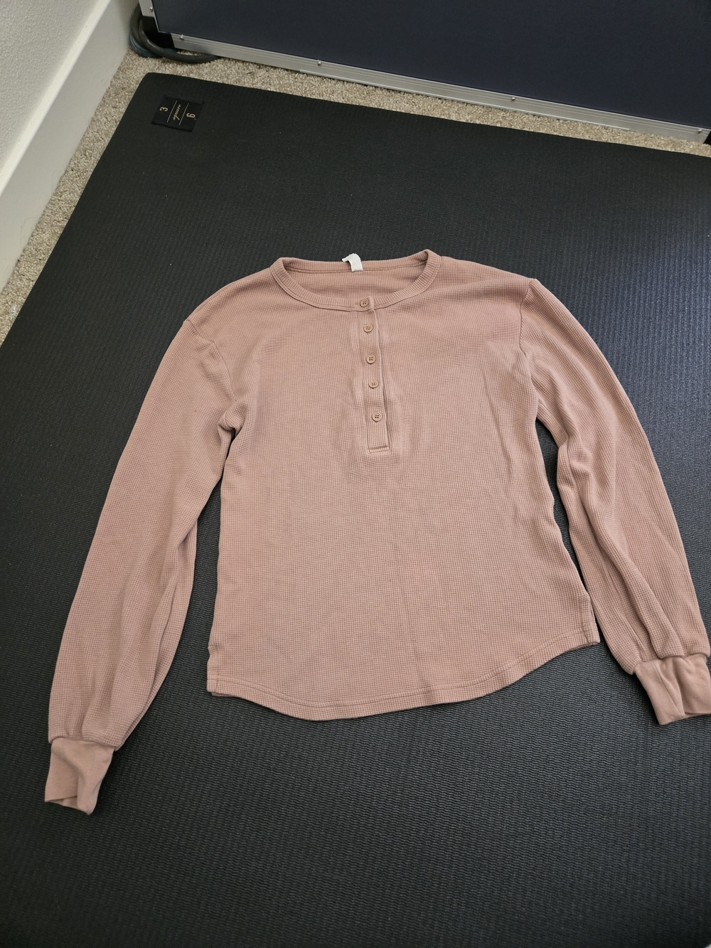 Long Sleeve Henley Top in Mauve - Umi